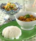 「プーパッポンカリー（タイ風カニと卵のカレー）」の献立
