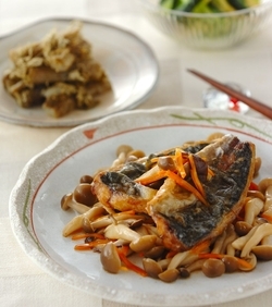 アジの青じそドレッシング和え