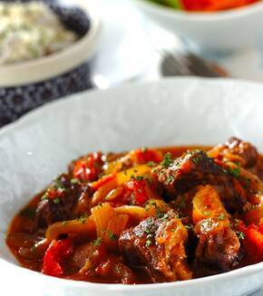 牛スネ肉の煮込みの献立