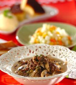 おもてなしに！白いビーフストロガノフ