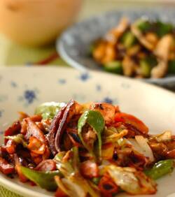 イカとキャベツのワタ炒め