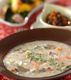 濃厚クラムチャウダー 牡蠣たっぷり by山下 和美さんの献立