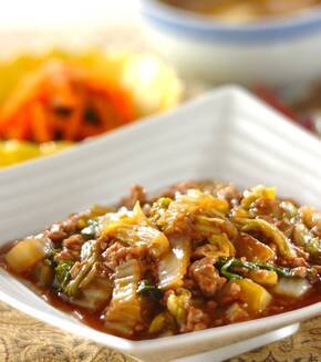 ご飯が止まらない！簡単ピリ辛麻婆白菜の献立