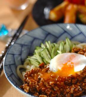 子どもにも人気！辛くないキノコジャージャー麺 by 森岡 恵さんの献立