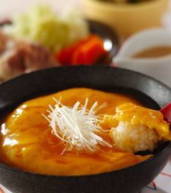 あんかけカニ玉丼