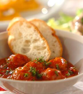 肉団子のトマト煮の献立