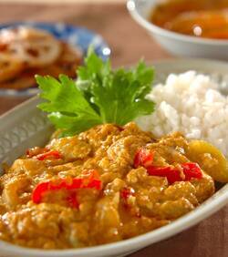 プーパッポンカリー(タイ風カレー)