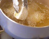 揚げジャガイモの赤ピーマンソースの作り方1