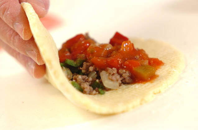 タコス風ピロシキの作り方の手順6