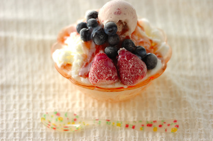 イチゴミルクの台湾風かき氷