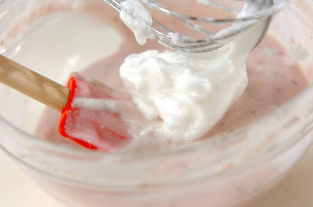 イチゴとミントのヨーグルトムースの作り方の手順6