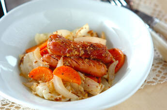 ソーセージとキャベツの粒マスタード煮