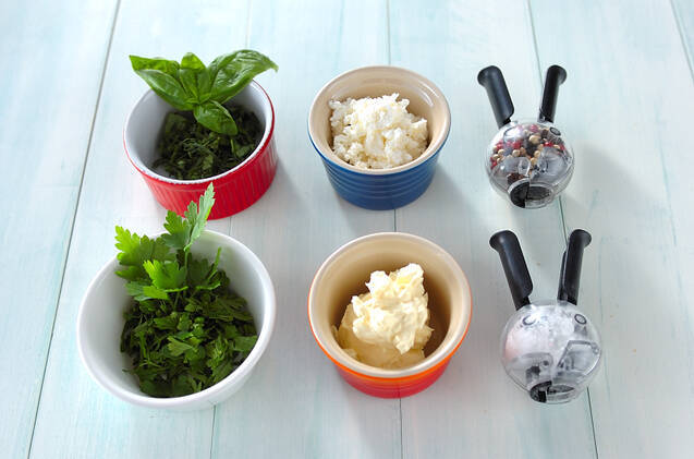 野菜くずと魚介の旨味！トマト鍋の作り方の手順12