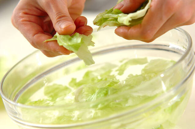 レタスチャーハンの作り方の手順1