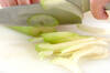 セロリとイカのショウガサラダの作り方の手順1