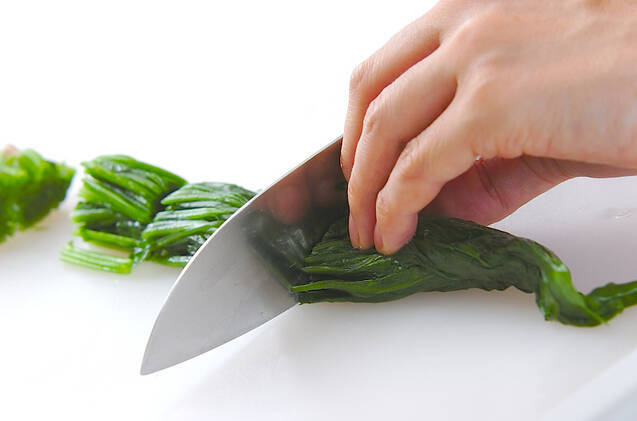 ほうれん草のゴマ和えの作り方の手順3
