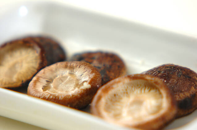 焼きシイタケのひとくちにぎりの作り方の手順3