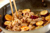 サツマイモと豚肉の炒め物の作り方の手順5
