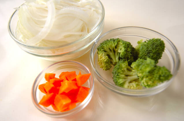 玉ネギスープの作り方の手順1