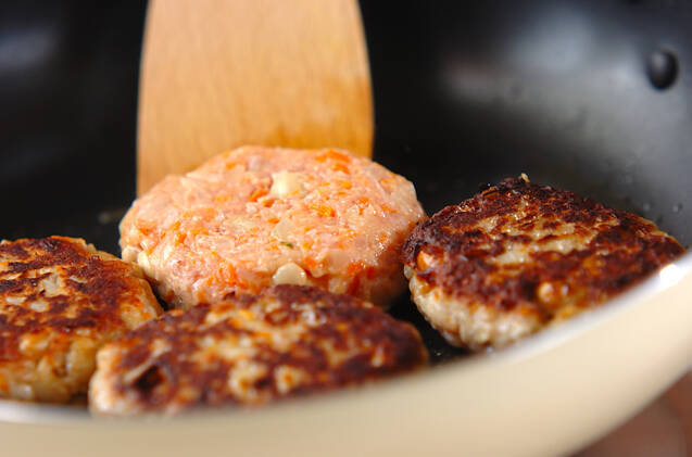 水煮豆入りつくねバーグの作り方の手順3