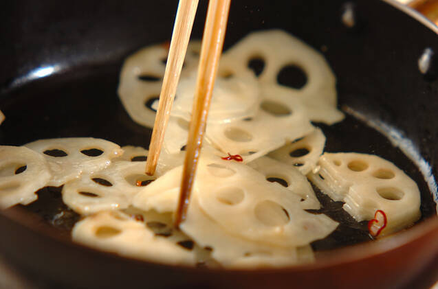 レンコンの塩きんぴらの作り方の手順2