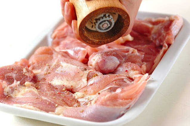 鶏もも肉のこってりコーラ煮の作り方の手順1