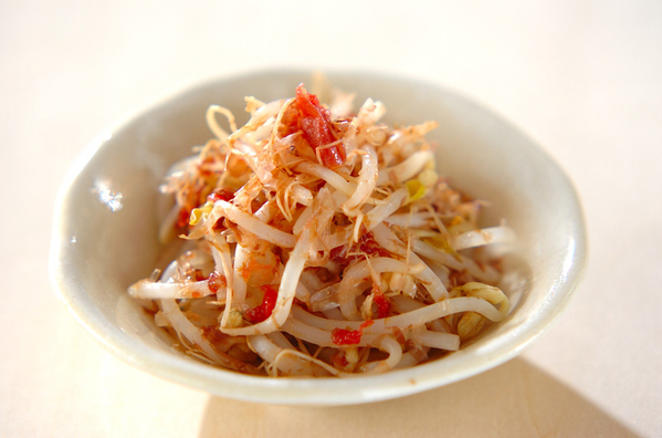 9. モヤシの梅おかか和え