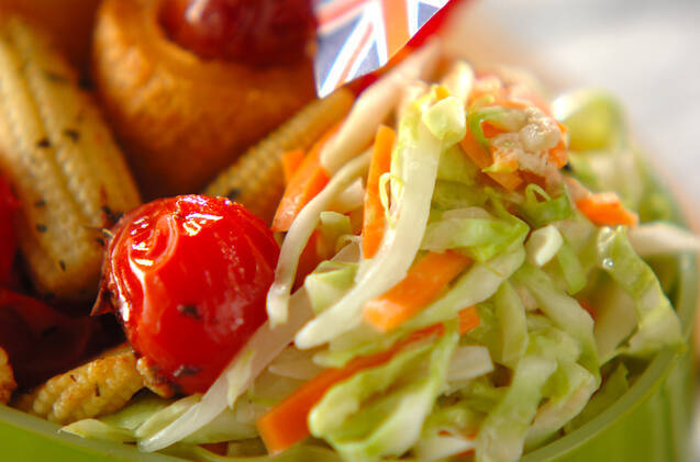 コールスローサラダ