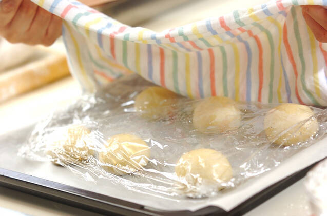 ハロウィンメロンパンの作り方の手順9