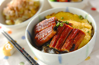 卵焼きのせウナ丼