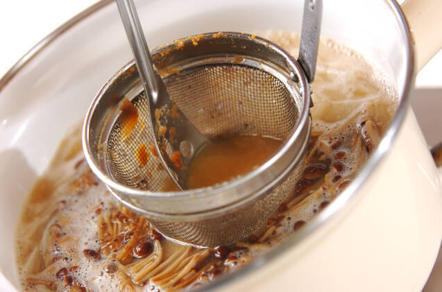 ブラウンエノキみそ汁の作り方の手順5