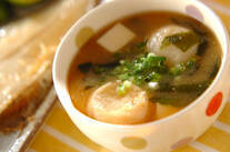 ワカメと麩のみそ汁