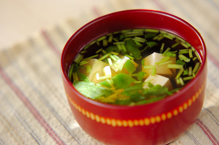 もずくと豆腐のお吸い物