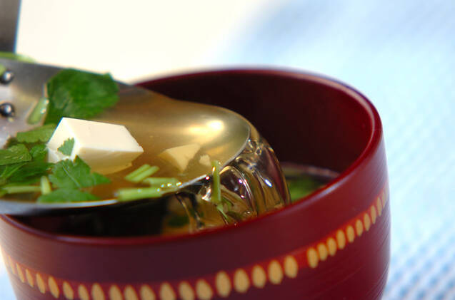 もずくと豆腐のお吸い物の作り方の手順3