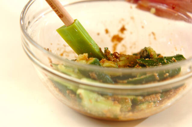 キュウリのゴマ酢和えの作り方の手順3