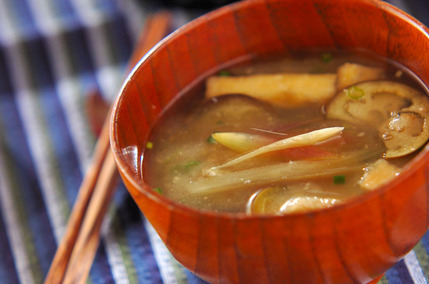 ミョウガとナスのみそ汁