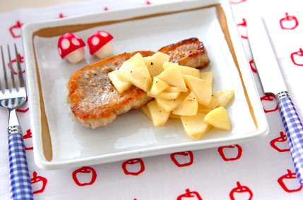 豚のリンゴソテー添え