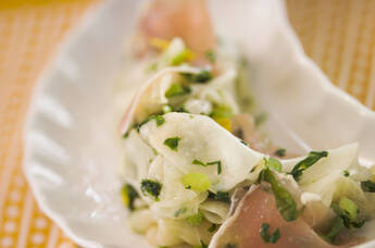 カブと生ハムのユズ風味