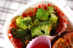 ブロッコリーのゴマ和え