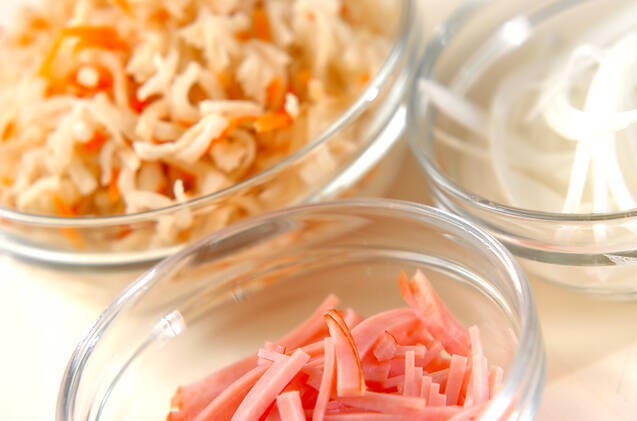 切干し大根サラダの作り方の手順1