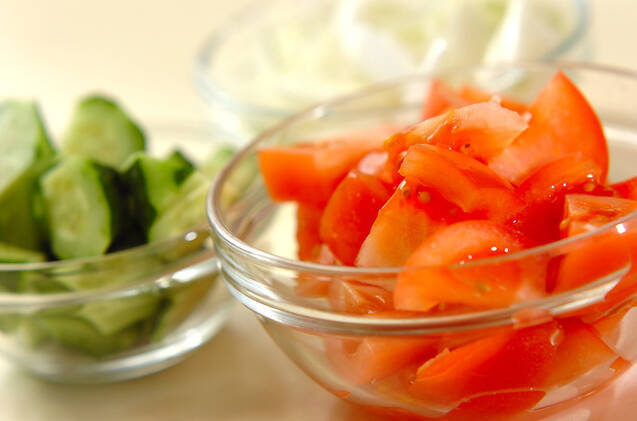 ひんやりトマトサラダの作り方の手順1