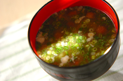 納豆とナメコのみそ汁