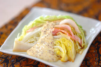 春キャベツのベーコン挟み蒸し焼き