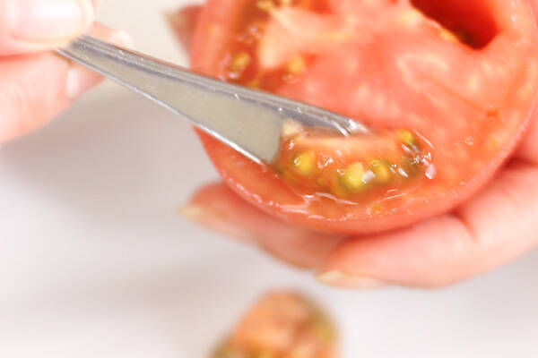 トマトの冷製パスタの作り方の手順1