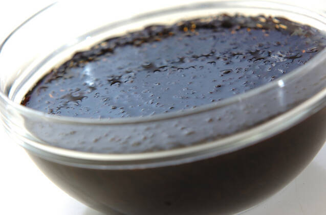 芽ヒジキと油揚げの煮物+混ぜ巻き寿司の作り方の手順1