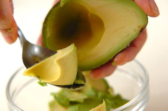 アボカドのヴィシソワーズの作り方の手順1