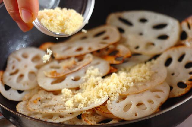 レンコンのチーズ焼きの作り方の手順2