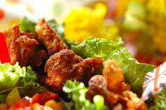 冷めてもカリッとジューシー！基本の唐揚げ