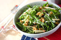 水菜とリンゴのサラダ