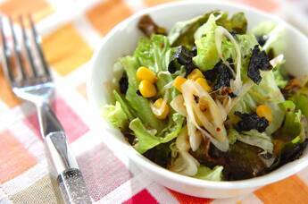 サニーレタスのシンプルサラダ